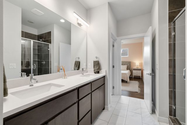 6542 E Lovers Lane, Dallas, TX 75214