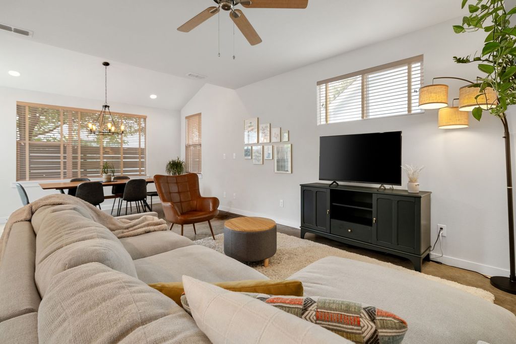 6542 E Lovers Lane, Dallas, TX 75214