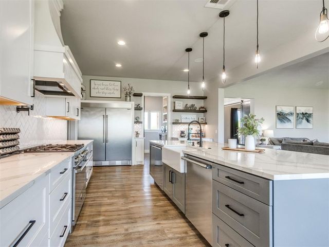 26244 E 868 Road, Cashion, OK 73016