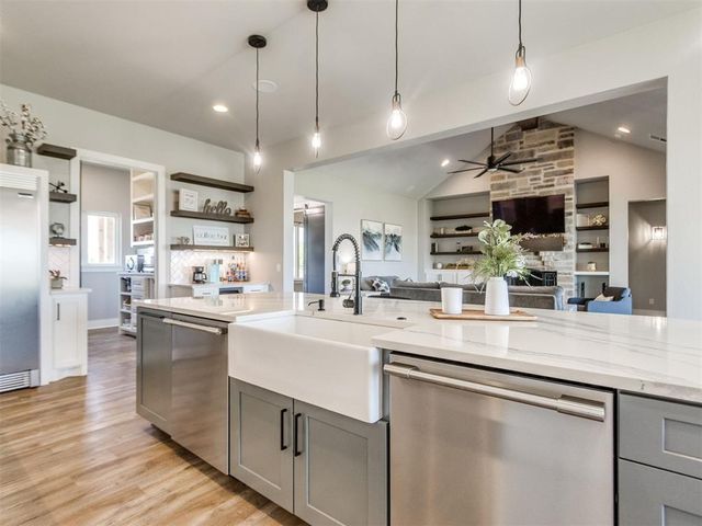 26244 E 868 Road, Cashion, OK 73016