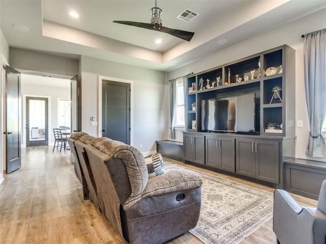 26244 E 868 Road, Cashion, OK 73016