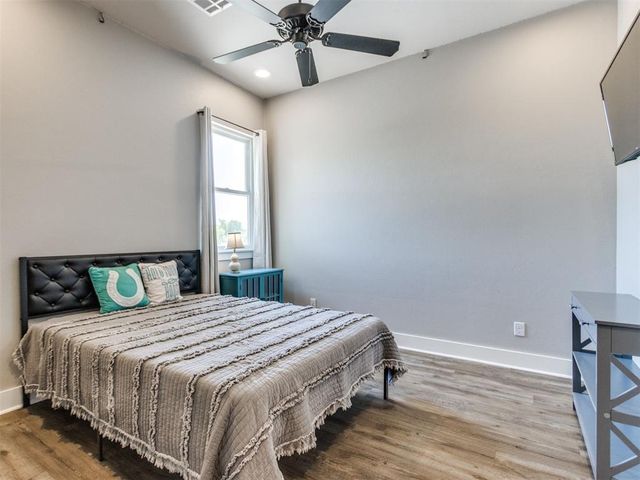 26244 E 868 Road, Cashion, OK 73016