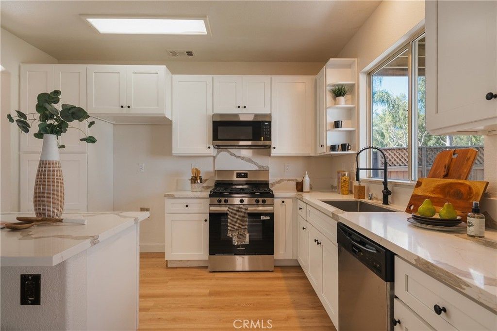 16183 Blue Haven Court, Riverside, CA 92503 — photo 4