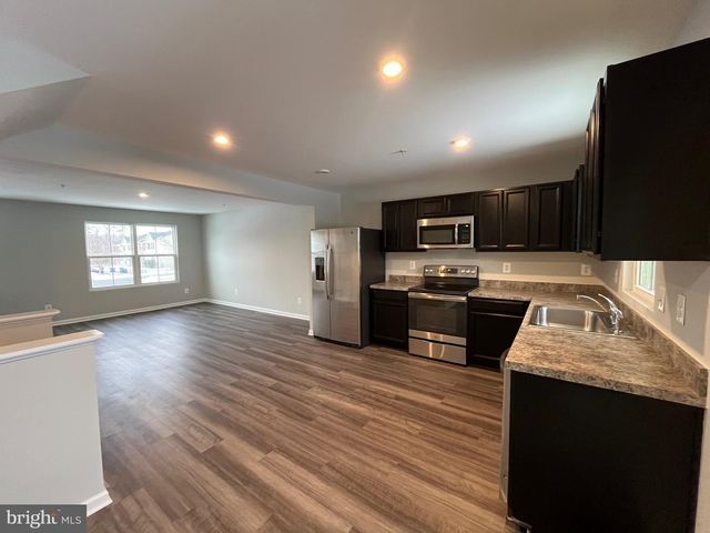 70 HONEYLOCUST CIR, Elkton, MD 21921