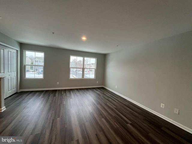 70 HONEYLOCUST CIR, Elkton, MD 21921