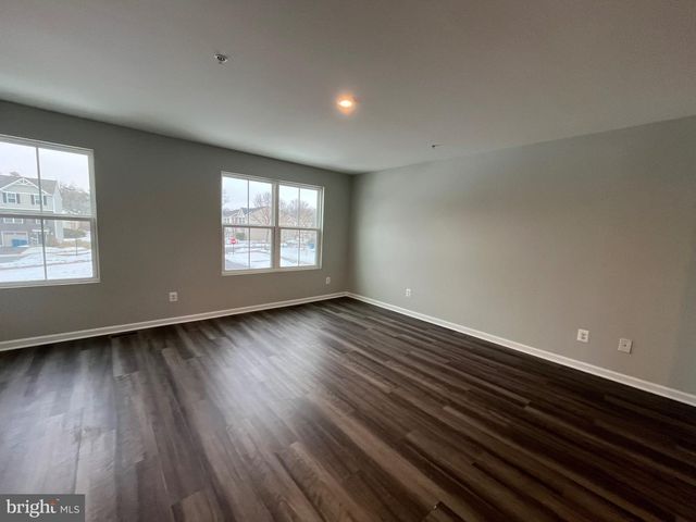 70 HONEYLOCUST CIR, Elkton, MD 21921