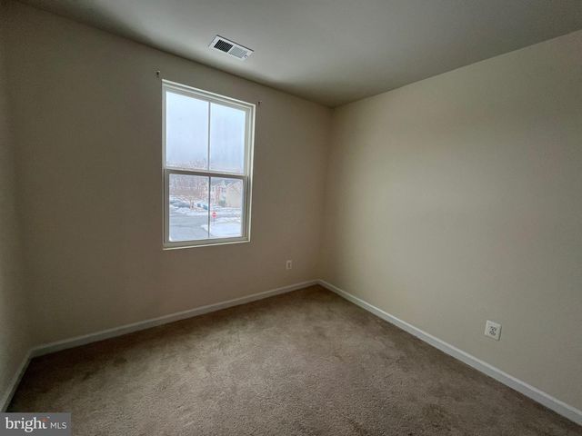 70 HONEYLOCUST CIR, Elkton, MD 21921