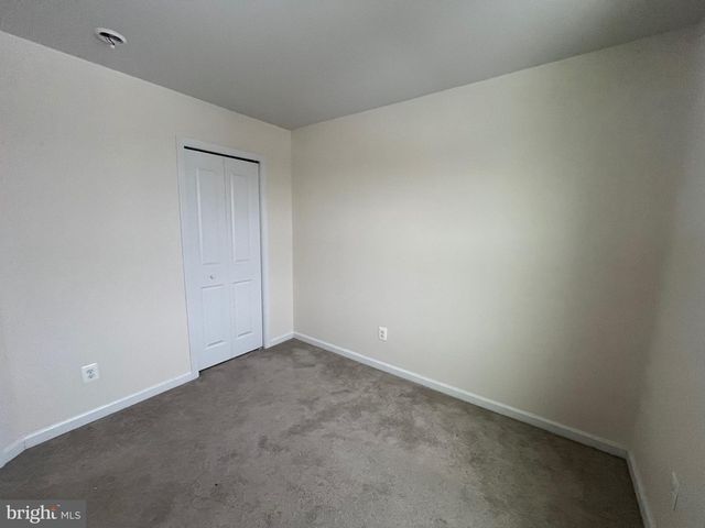 70 HONEYLOCUST CIR, Elkton, MD 21921