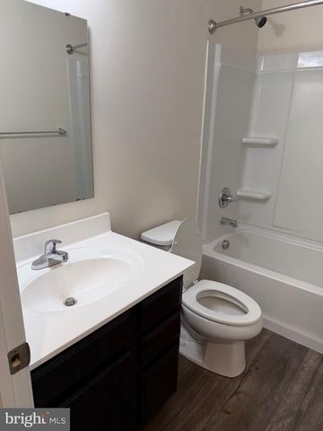 70 HONEYLOCUST CIR, Elkton, MD 21921