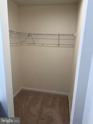 70 HONEYLOCUST CIR, Elkton, MD 21921