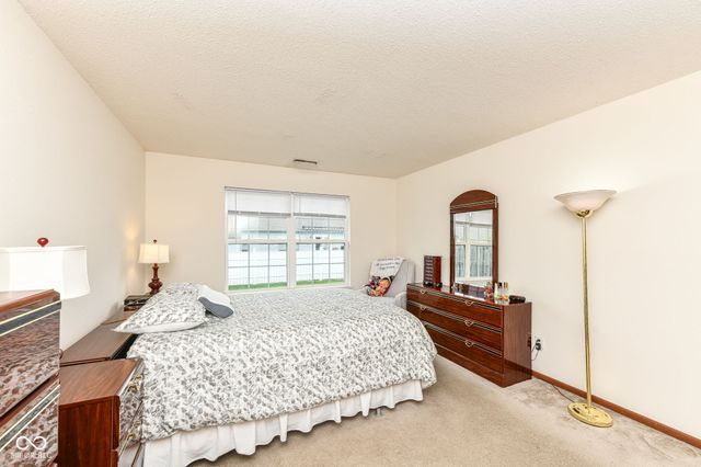 2275 Historic Oaks Boulevard, Indianapolis, IN 46214