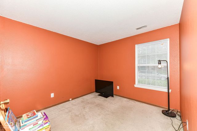 2275 Historic Oaks Boulevard, Indianapolis, IN 46214