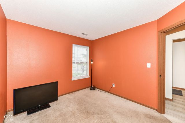 2275 Historic Oaks Boulevard, Indianapolis, IN 46214