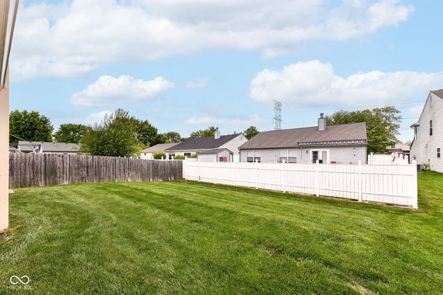 2275 Historic Oaks Boulevard, Indianapolis, IN 46214