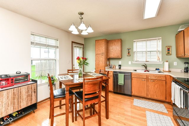 2275 Historic Oaks Boulevard, Indianapolis, IN 46214