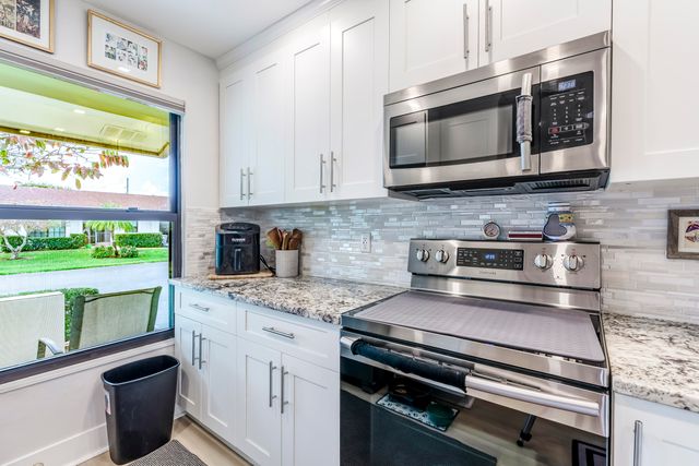 15812 Philodendron Circle, Delray Beach, FL 33484