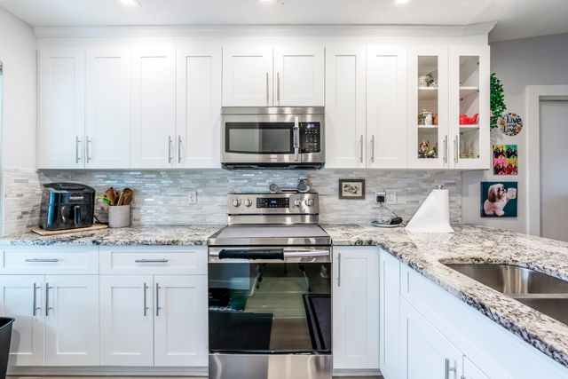 15812 Philodendron Circle, Delray Beach, FL 33484