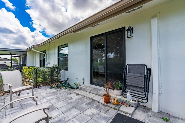 15812 Philodendron Circle, Delray Beach, FL 33484