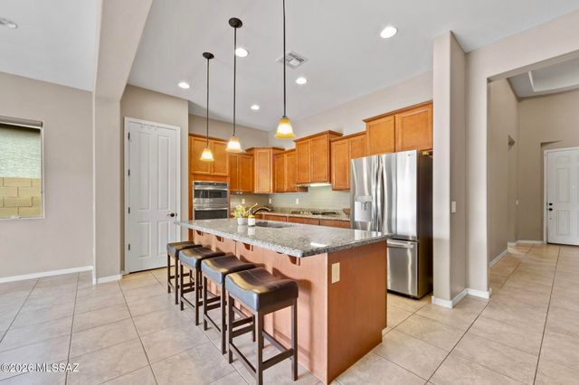 13375 N Cottontop Court, Oro Valley, AZ 85755
