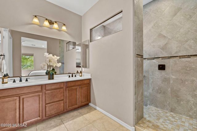 13375 N Cottontop Court, Oro Valley, AZ 85755