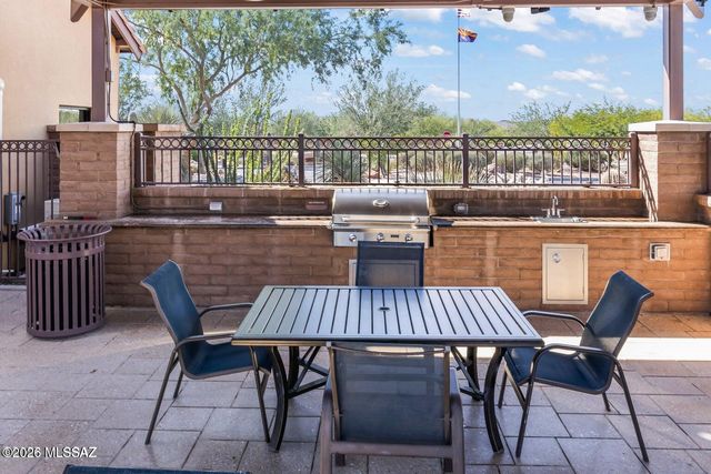 13375 N Cottontop Court, Oro Valley, AZ 85755