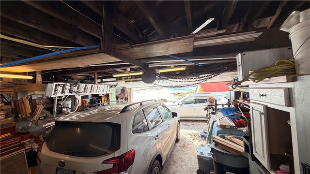 327 Lowell St, Vandergrift, PA 15690