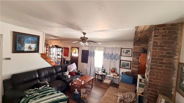 327 Lowell St, Vandergrift, PA 15690