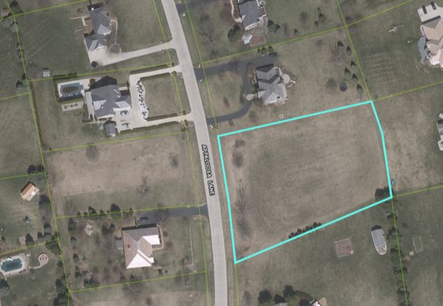 8300 Appaloosa Lane, Spring Grove, IL 60081