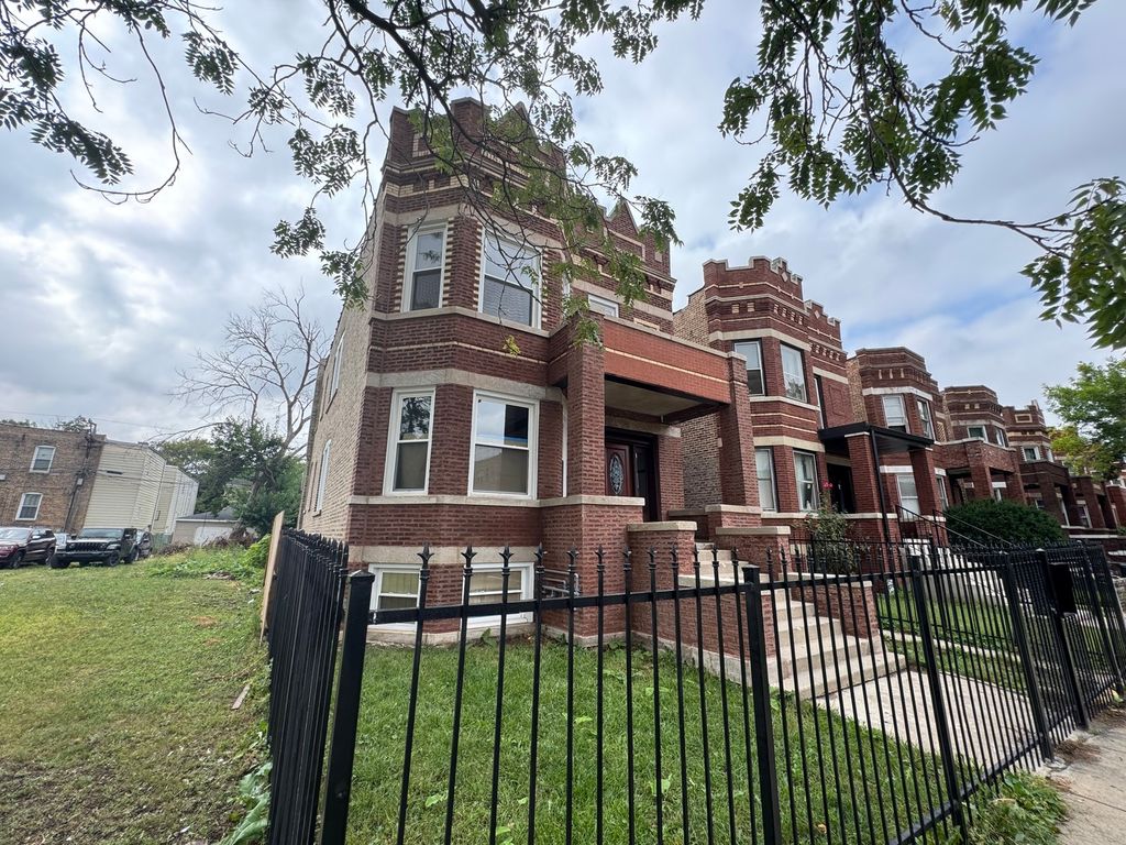 906 N Lavergne Avenue, Chicago, IL 60651 — photo 2