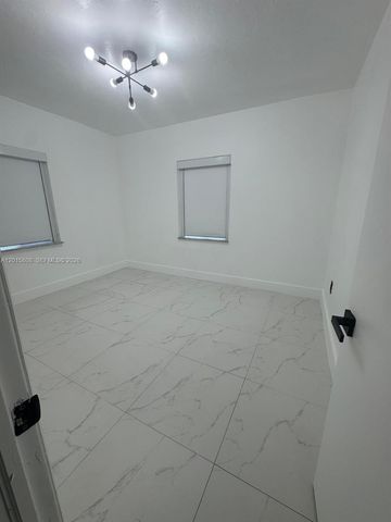 833 NW 75th St, Miami, FL 33150