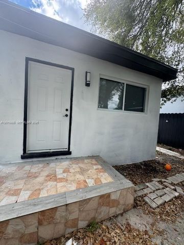 833 NW 75th St, Miami, FL 33150