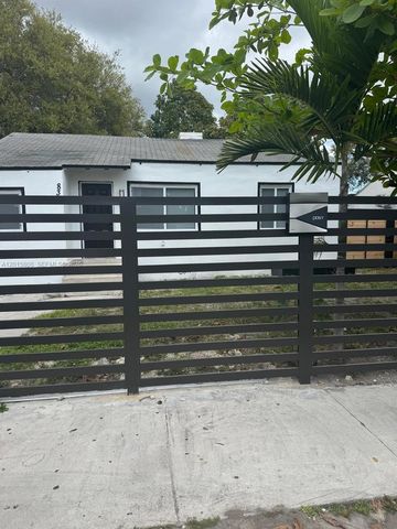 833 NW 75th St, Miami, FL 33150