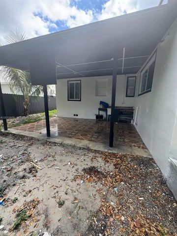 833 NW 75th St, Miami, FL 33150