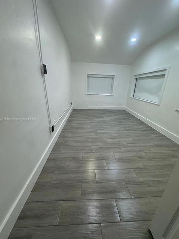 833 NW 75th St, Miami, FL 33150