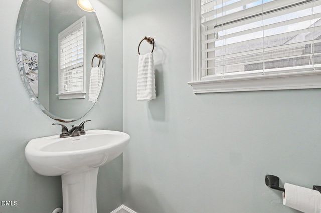 1136 S State Street, Raleigh, NC 27601