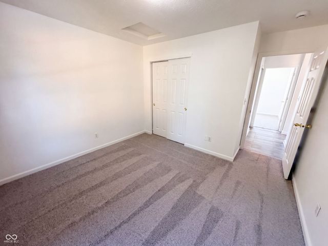 2018 Oakbrooke Court, Avon, IN 46123