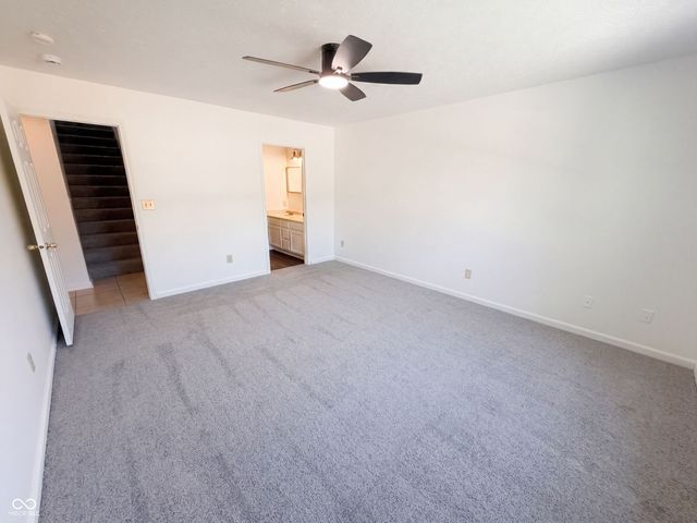 2018 Oakbrooke Court, Avon, IN 46123