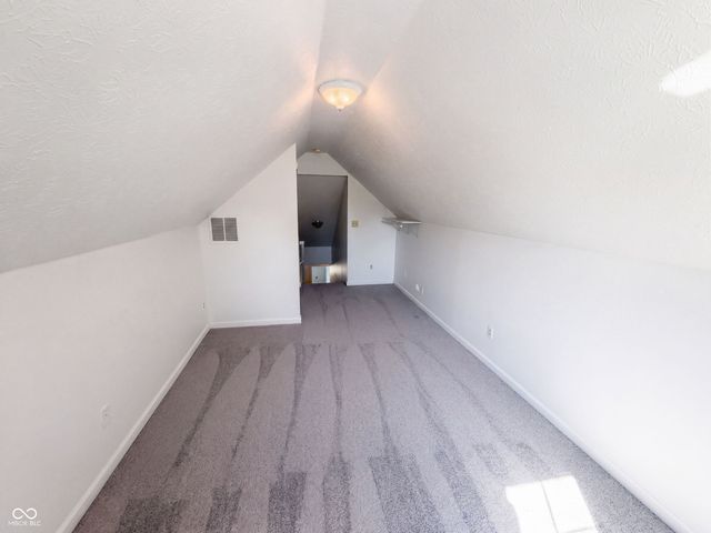 2018 Oakbrooke Court, Avon, IN 46123