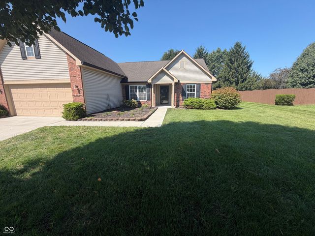 2018 Oakbrooke Court, Avon, IN 46123