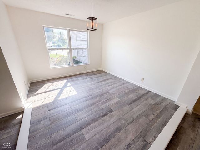 2018 Oakbrooke Court, Avon, IN 46123