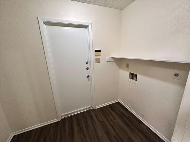10400 Broken Shoe TRL, Austin, TX 78750