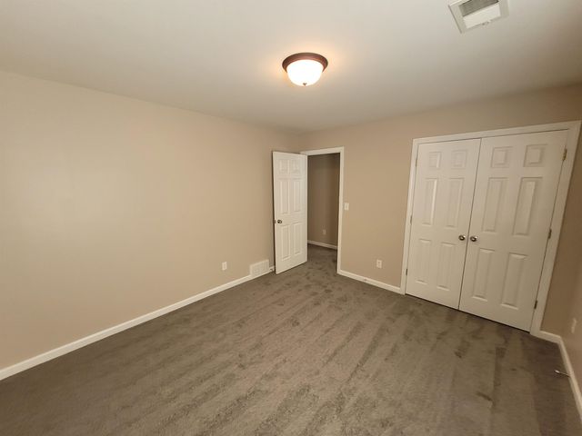 967 CAIRN CREEK DR, Memphis, TN 38018