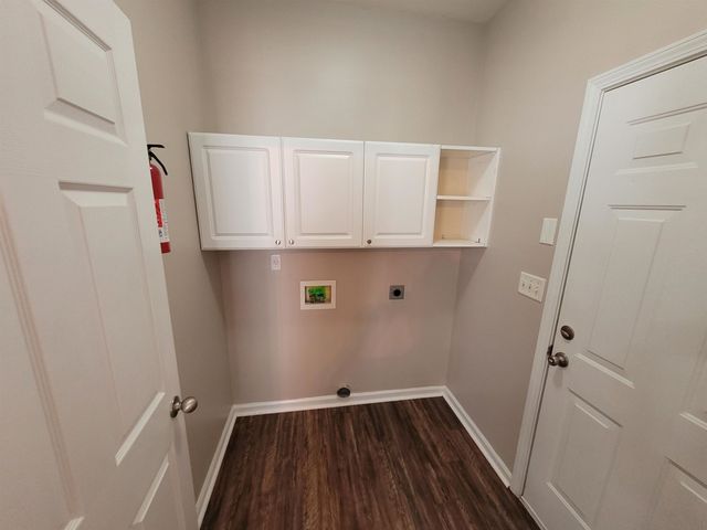 967 CAIRN CREEK DR, Memphis, TN 38018