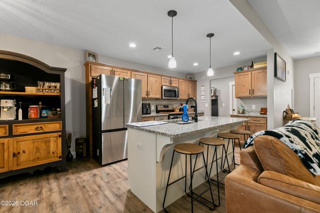 2033 Lakeview Street, Carthage, MO 64836