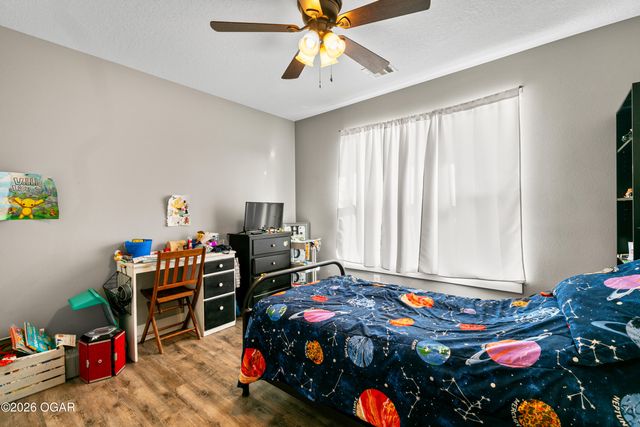 2033 Lakeview Street, Carthage, MO 64836