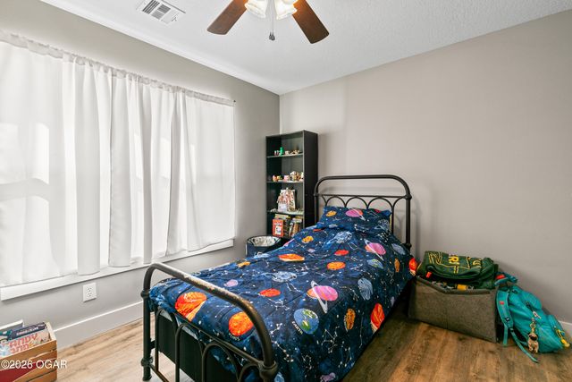 2033 Lakeview Street, Carthage, MO 64836