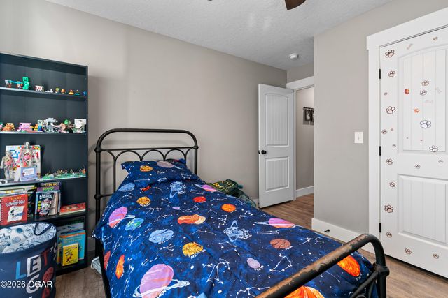 2033 Lakeview Street, Carthage, MO 64836