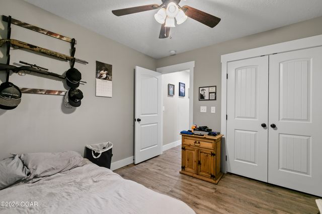 2033 Lakeview Street, Carthage, MO 64836