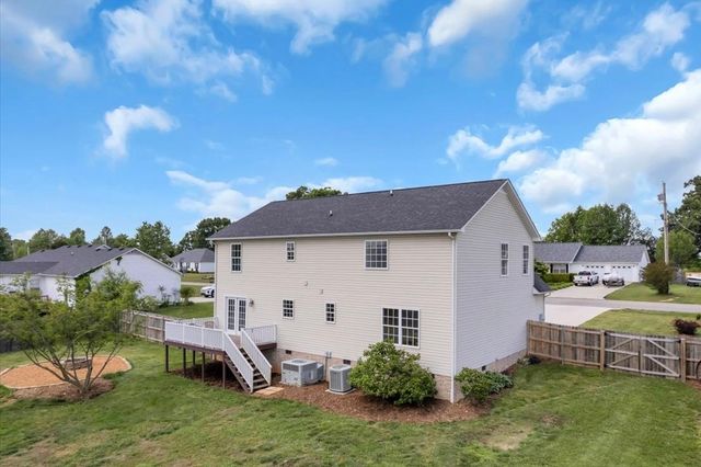 173 W Minster Dr, Baxter, TN 38544