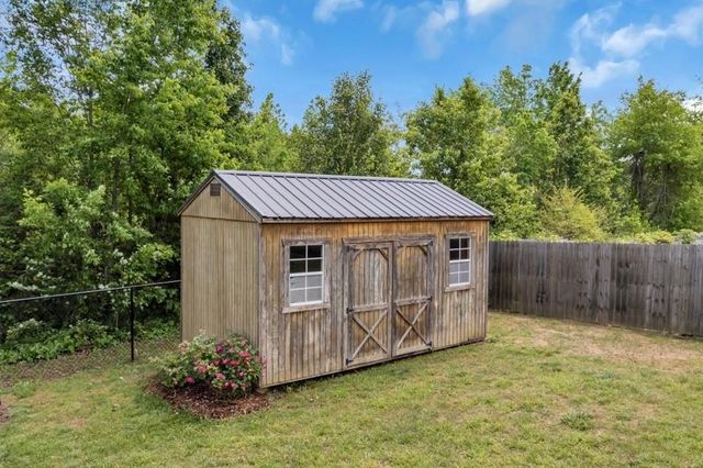 173 W Minster Dr, Baxter, TN 38544